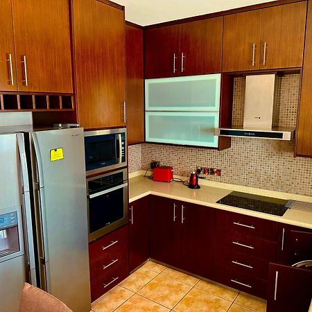 Nanas Vacation House 파포스 외부 사진