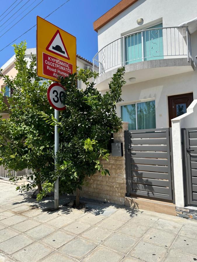 Nanas Vacation House 파포스 외부 사진