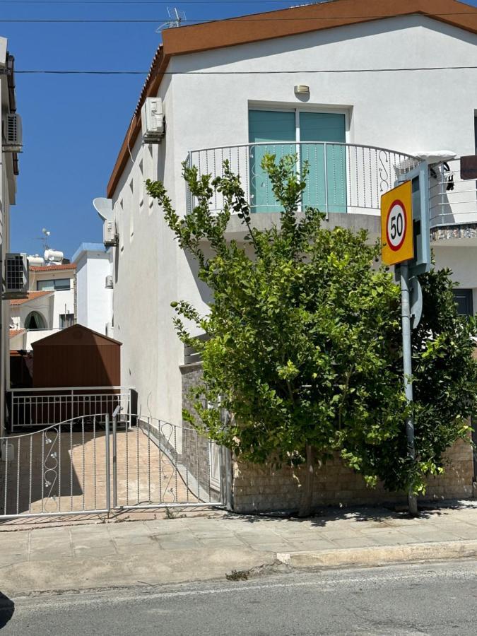 Nanas Vacation House 파포스 외부 사진