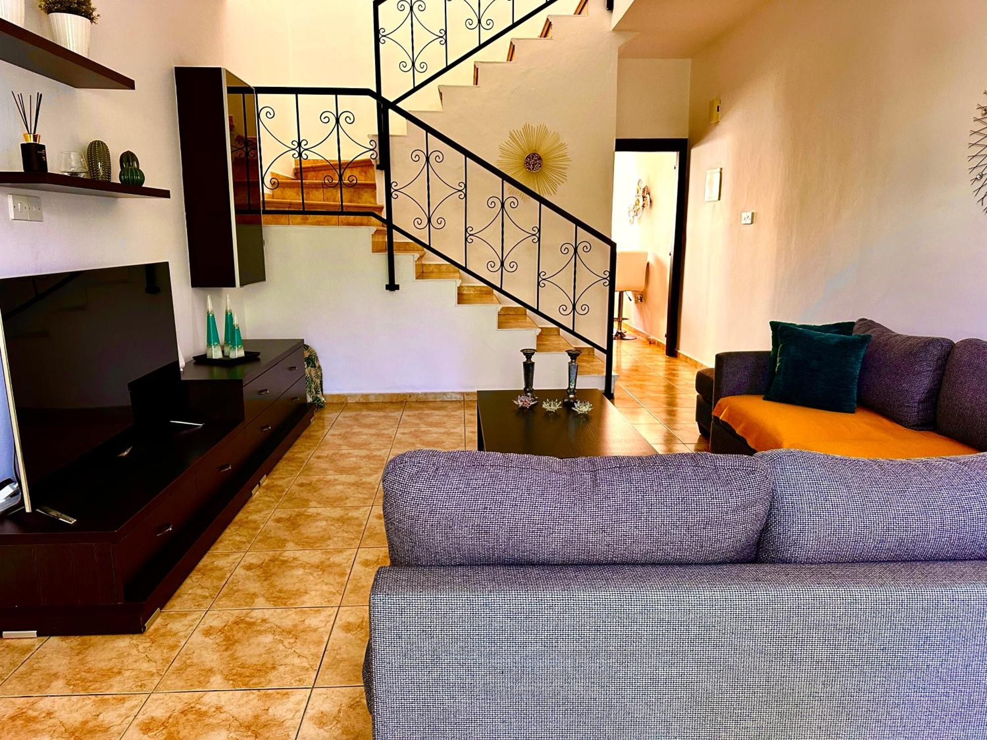 Nanas Vacation House 파포스 외부 사진